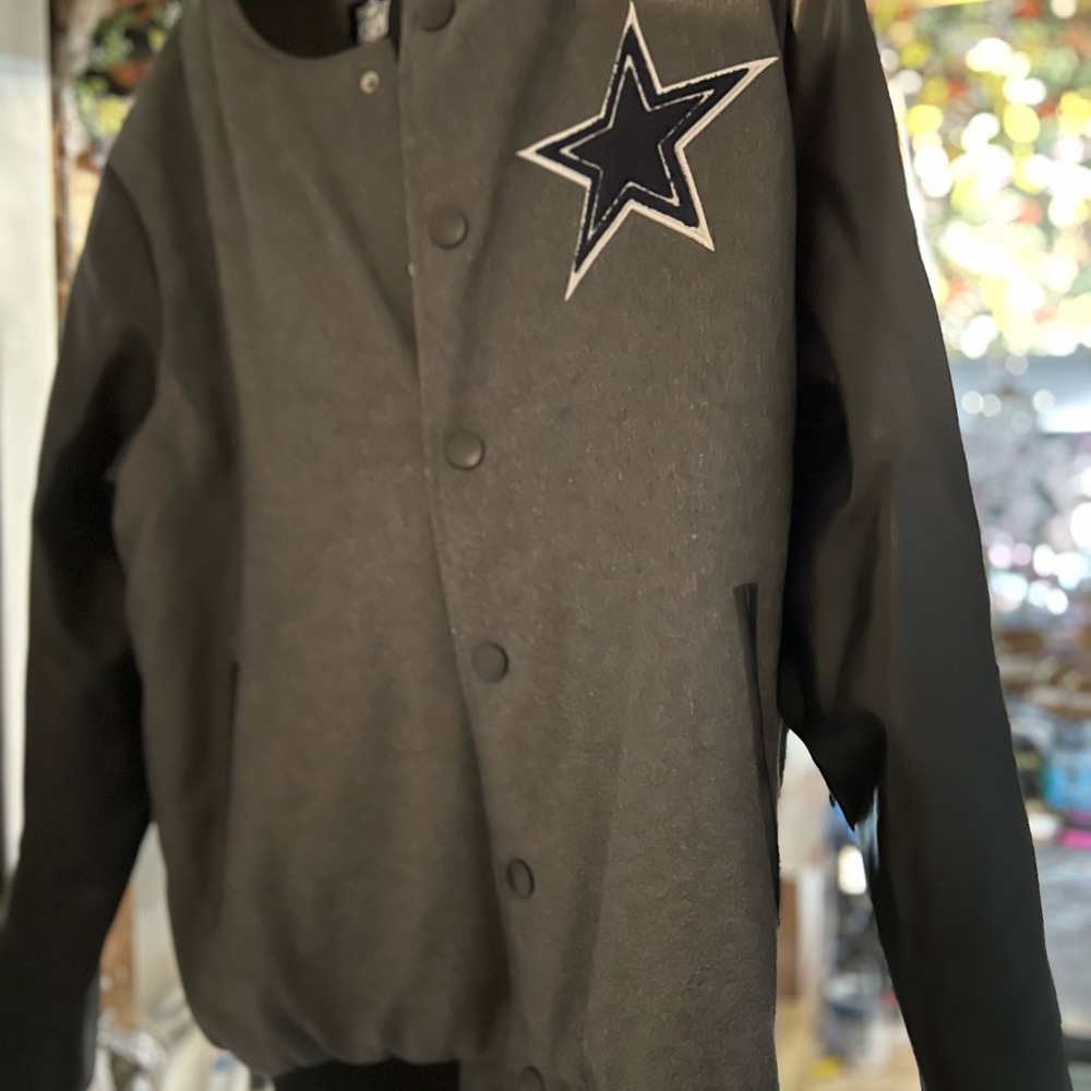 Men’s cowboys coat NFL